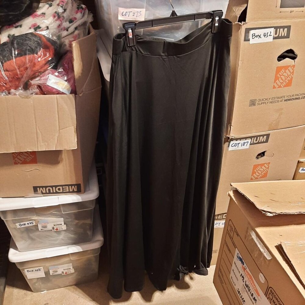 NEW ! Woman Extra Long Maxi Skirt 2 Side Packets Black Size 3XL